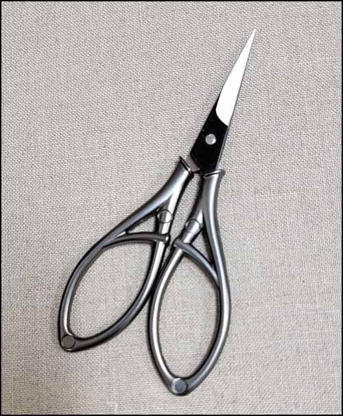 Royal (Pewter) embroidery scissors - 4½"