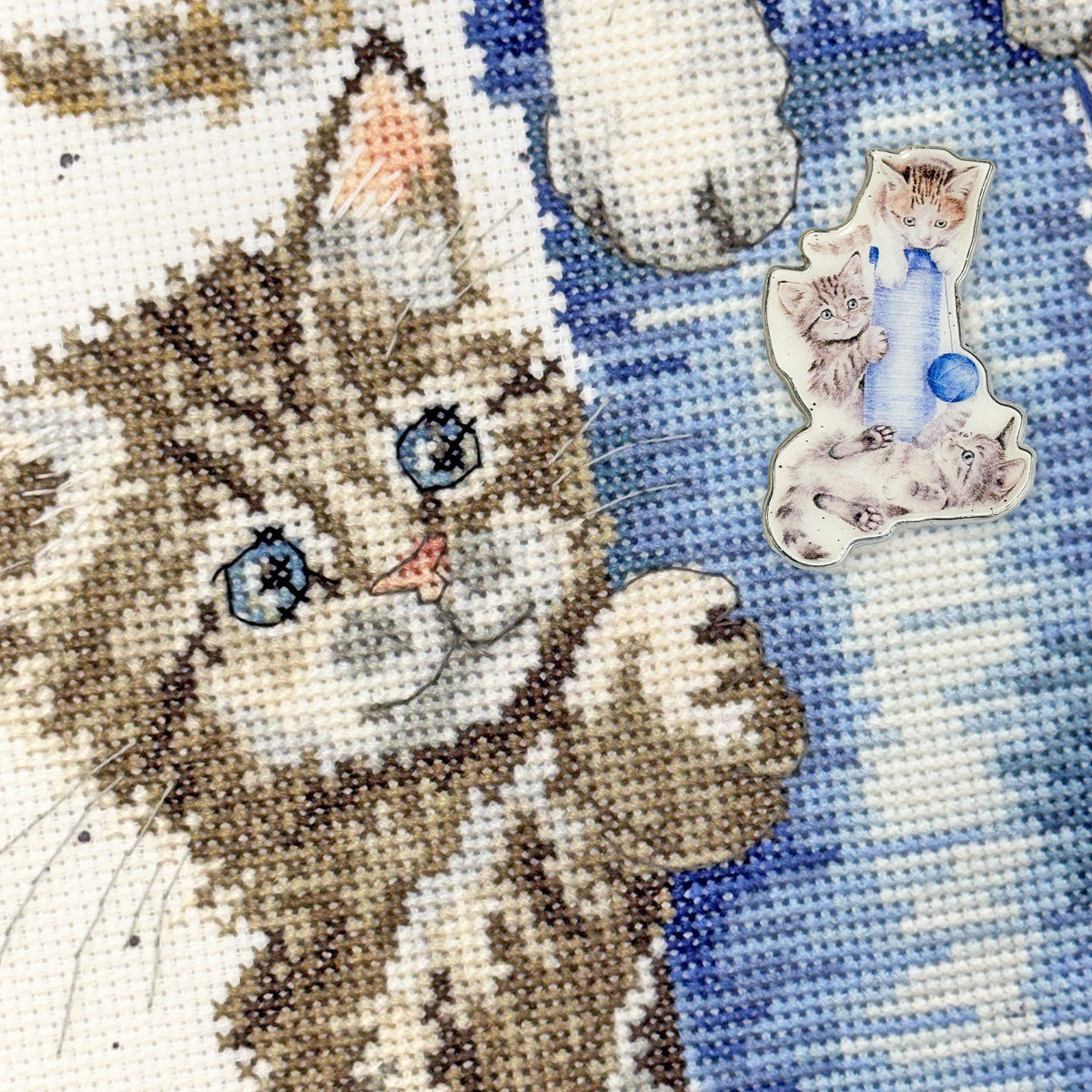 Three's A Crowd - Needleminder