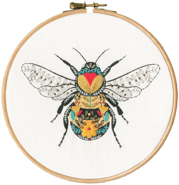 Bee - Pollen Embroideries Collection
