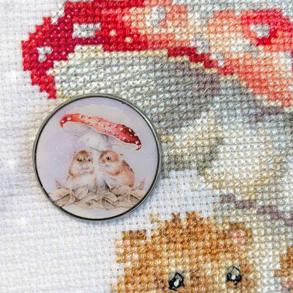 Mushroom At The Inn - Needleminder