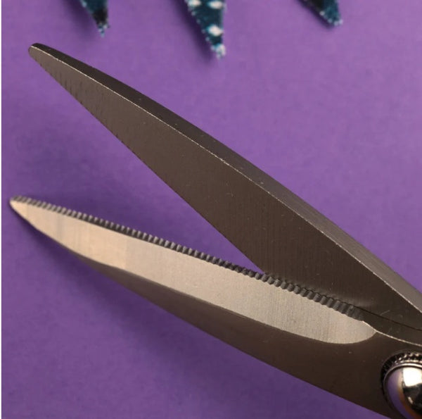 Micro-Serrated Scissors 17.5 cm