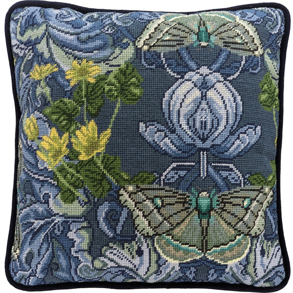 Fatal Anemone - Tapestry Pillow Kit