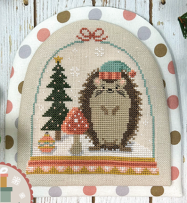 Winter Forest Snowglobe - Hedgehog (4/6)