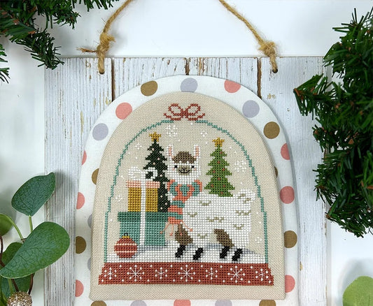 Winter Forest Snowglobe - Llama (3/6)