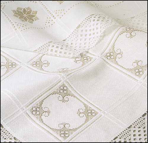 White - Anne Cloth style Afghan - 18 Count