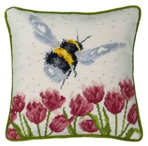 Flight Of The Bumble Bee - Tapestry Pillow Kit