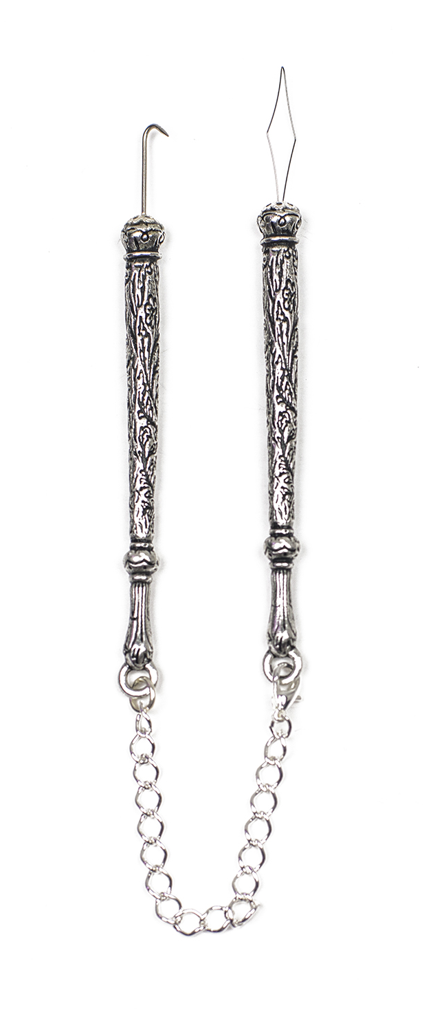 Tail Catcher - Elizabethan Design