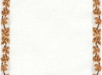 Antique White (Medium Brown) - Maple Vine Linen Banding 4.8" - 27 count